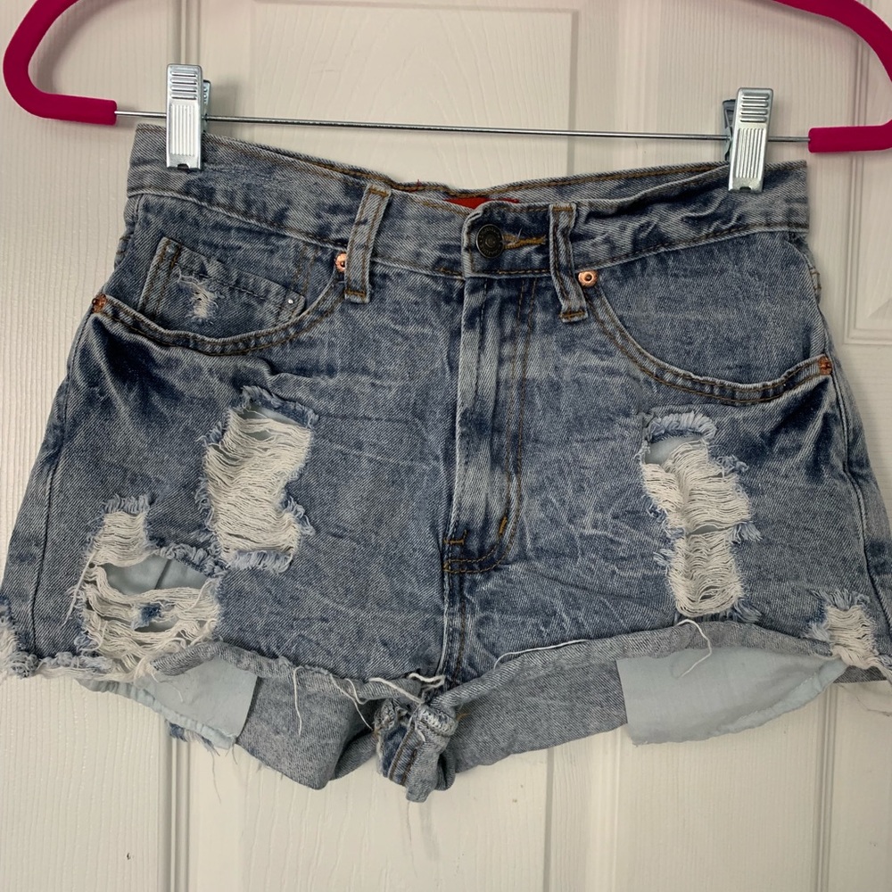 media i’m wash high waisted jean shorts